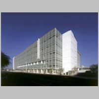 Richard Meier, United States Courthouse (1994-2000), Phoenix, U.S.A., photo on architecture-history.org.jpg